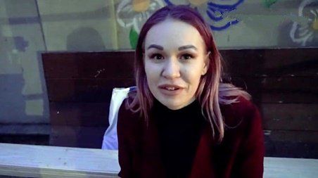 Видать плохо трахает свою жену, раз русская соска хочет соседа